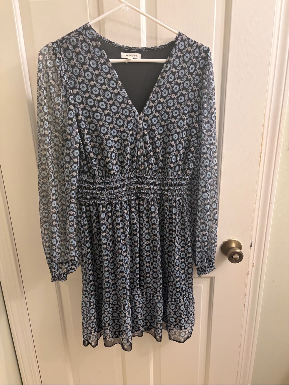 Blue Floral V-Neck Long Sleeve Dress Max Studio Boho Chic